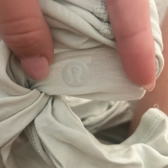 Lulu lemon top, open back - Picture 3 of 3